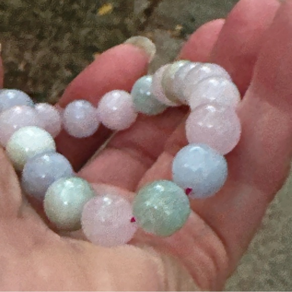 10mm Natural Morganite Beaded Bracelet with a stretchable wire - Picture 12 of 17